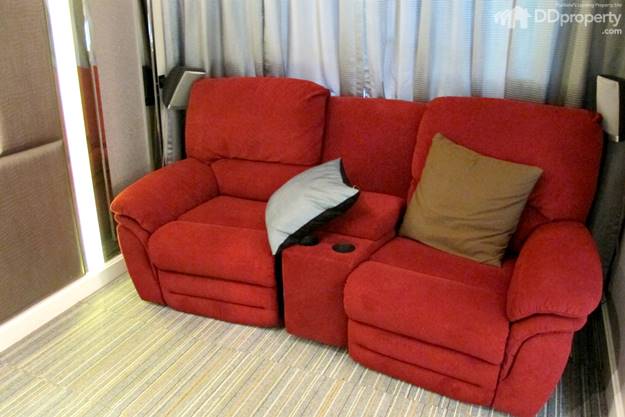 Golden Town On Nut  Pattanakarn